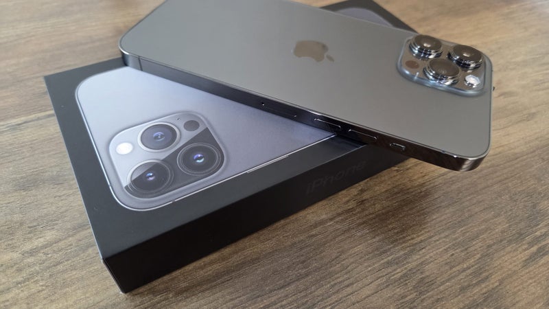 iPhone 13 Pro Max63712878813185111