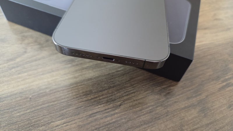 iPhone 13 Pro Max63712878813185113