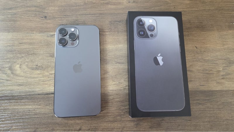 iPhone 13 Pro Max63712878813185110