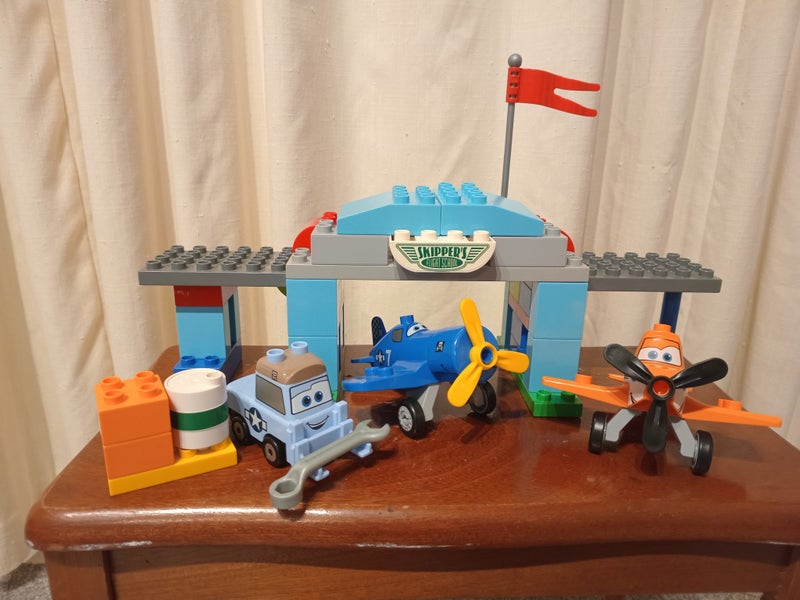 Duplo set - Skippers flight school - Disney characters Carousel 2