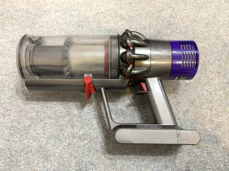 Dyson v10 Main Body Carousel 1