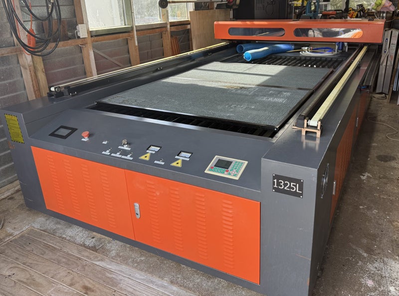 170W CO2 Laser Cutter/Engraver Carousel 1