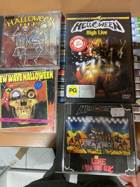 * bulk buy x 3 HELLOWEEN ** Carousel 2