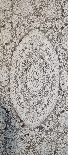 Lace Table Coth Carousel 3