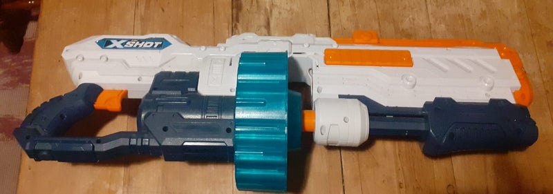 X Shot 40 dart gun Carousel 1