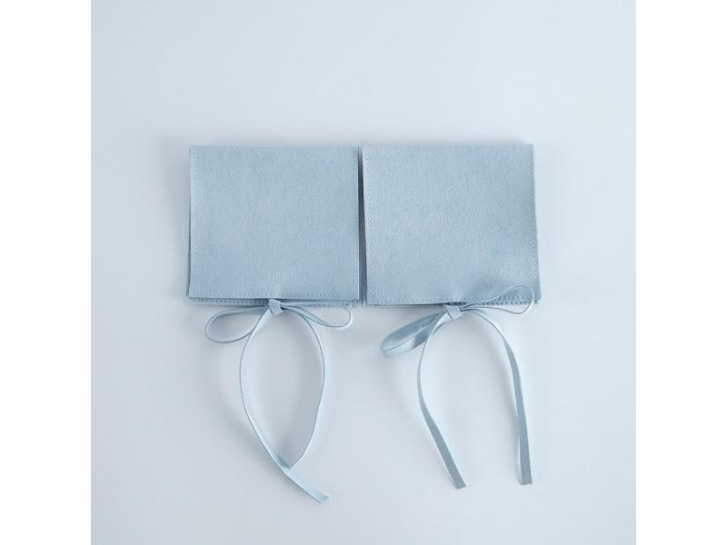 10pcs Velvet Jewelry Packaging Pouches Chic Wedding Favor Bags Cream Microfiber Carousel 1