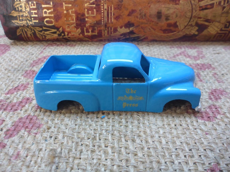 Old NZ Toy Micro Models Holden FX MM503 The Press Ute Die Cast New Zealand Carousel 1