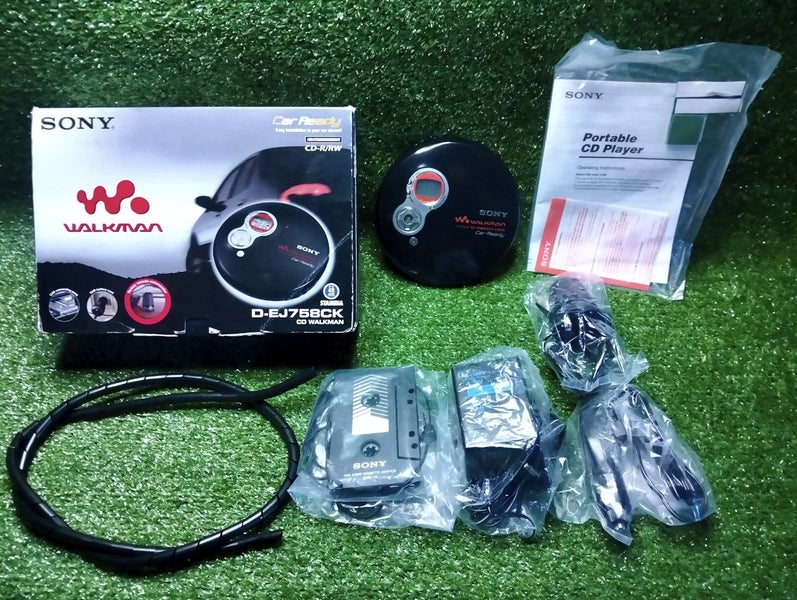 Sony D-EJ758CK CD Walkman, a portable CD player, with box & accessories, 2001 Carousel 1