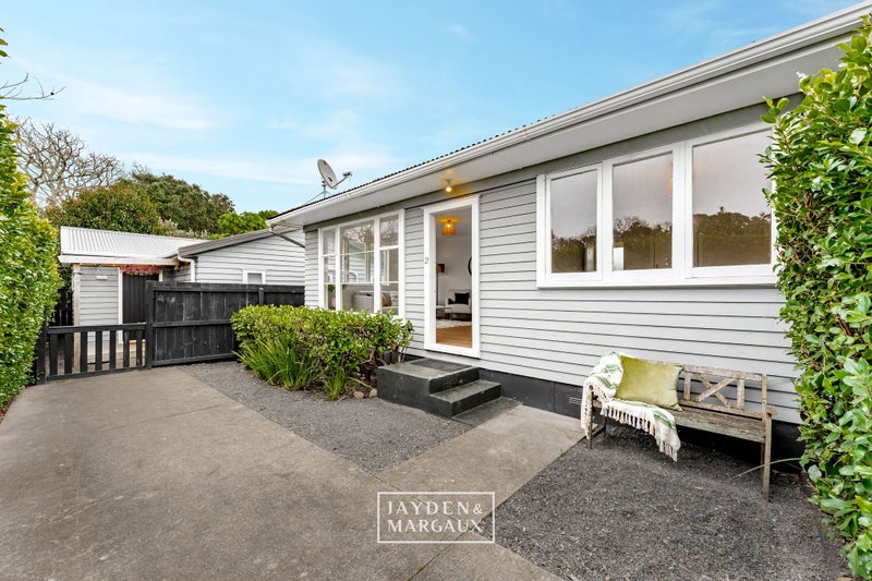 Image 1 of 18