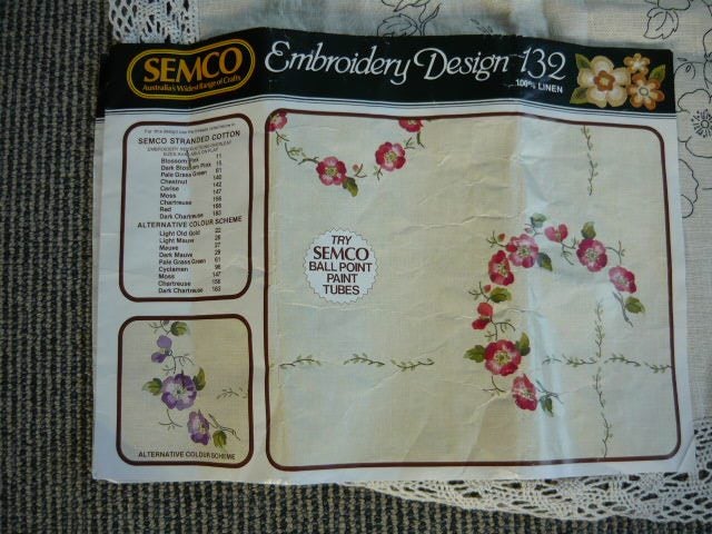 NEW Semco 100% linen table cloth. Carousel 6