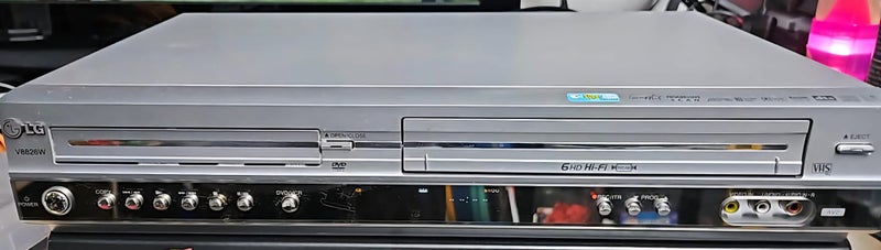 LG VCR DVD Combo Player Carousel 1