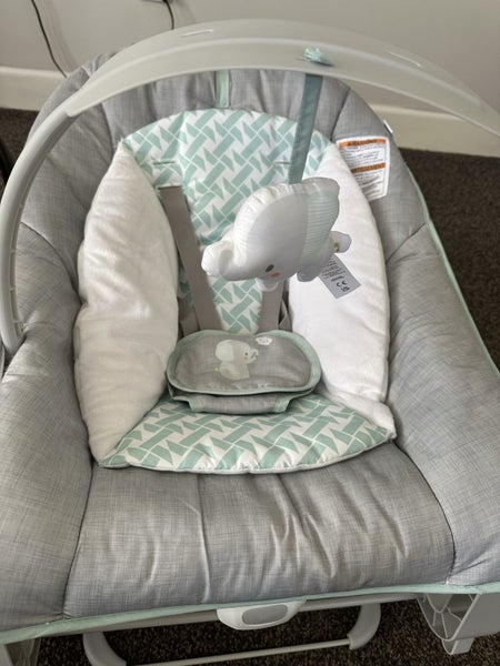 Baby bouncer and Free carseat Carousel 2