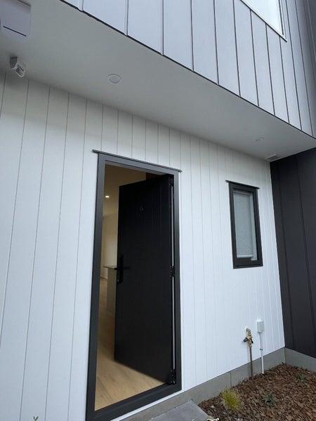 Image 1 of 16