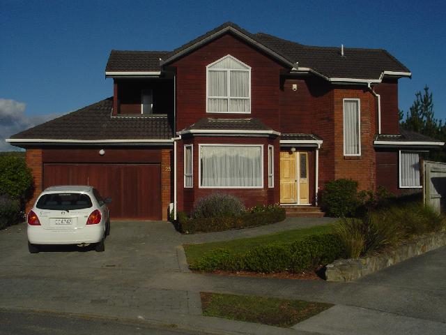 Whitby, 3 bedrooms63621788927617116