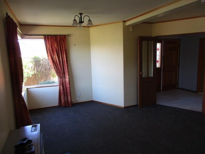 Whitby, 3 bedrooms63621788927617112
