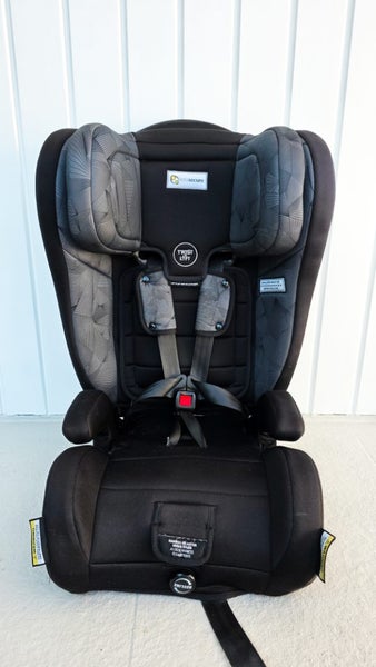 Infasecure CS9013 Forward Facing Carseat (6mths - 8yrs)64451747054595110