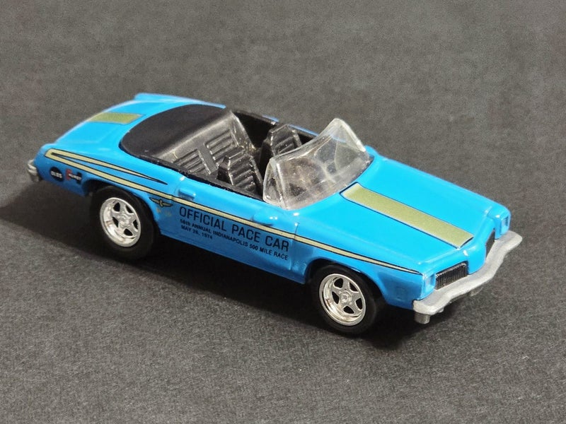 Johnny Lightning 1974 HURST OLDS Official Pace Car, 1/64 scale - Loose Carousel 1