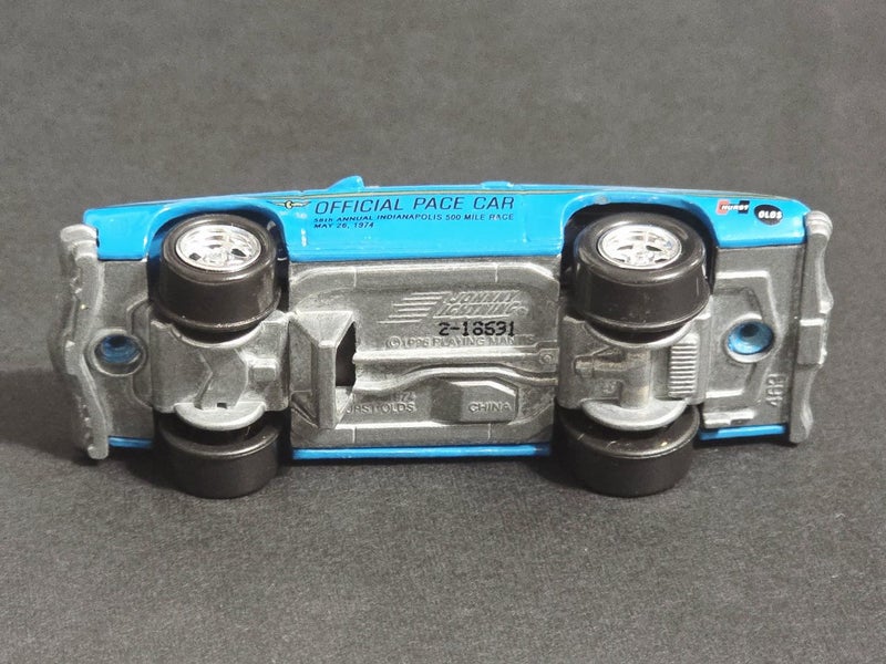 Johnny Lightning 1974 HURST OLDS Official Pace Car, 1/64 scale - Loose Carousel 5