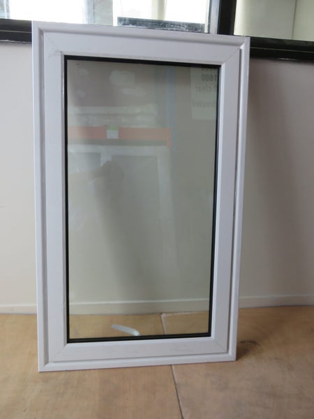 NEW WHITE ALUMINIUM DOUBLE GLAZED WINDOW:1000H X 500W Carousel 1