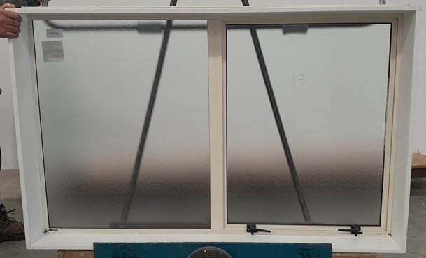 Off White Aluminium Awning Window H1000 x W1600 DR14034 Carousel 2