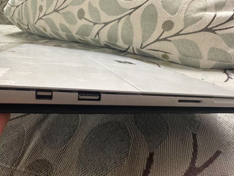 Microsoft Surface Pro 6 – Model 1807 Carousel 6