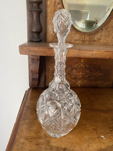 Antique decanter from Norway! Carousel 1