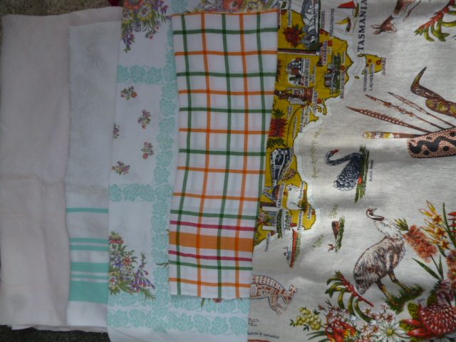 BULK TABLECLOTHS Carousel 1