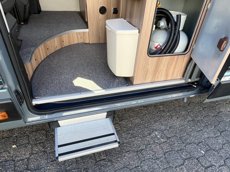 SWIFT Select 16463613199762049113