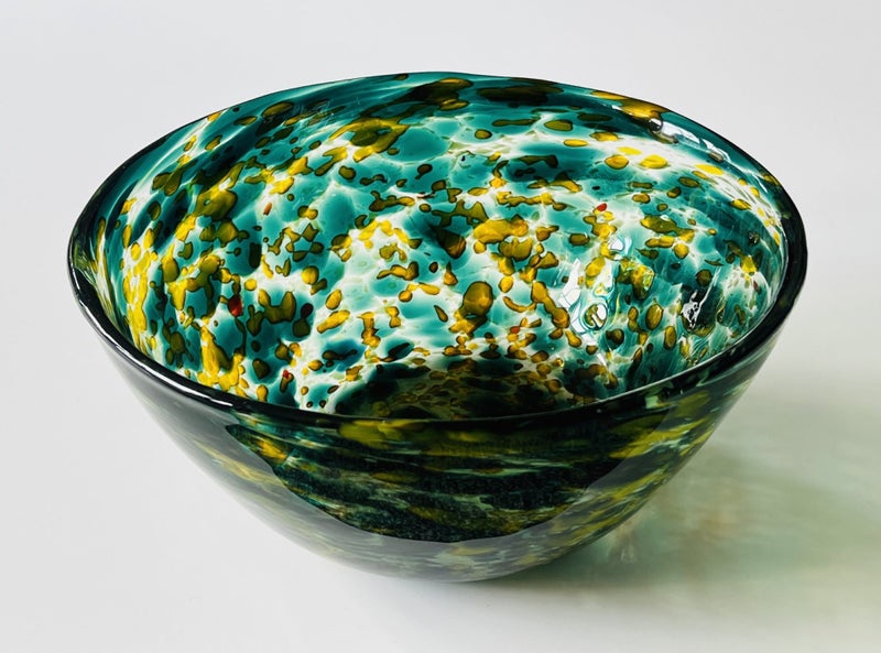 GARRY NASH An Art Glass Bowl Carousel 1