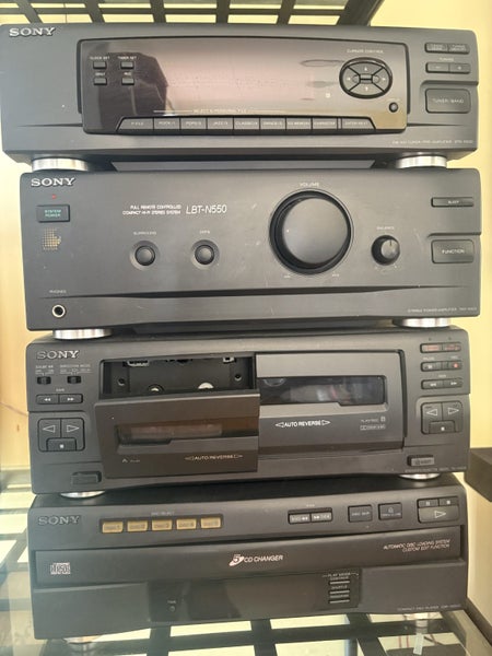 Sony stereo system with speakers63616030191618113