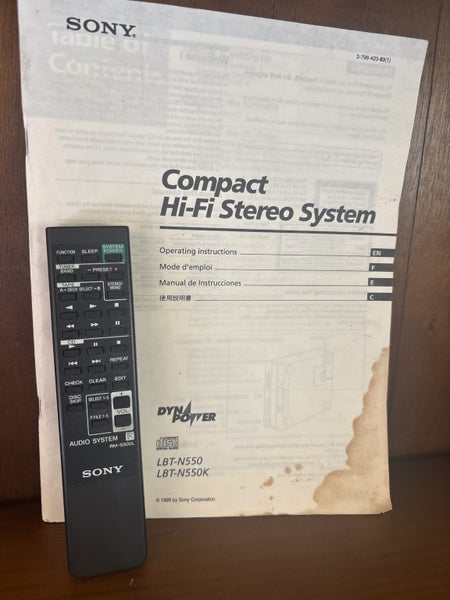 Sony stereo system with speakers Carousel 6