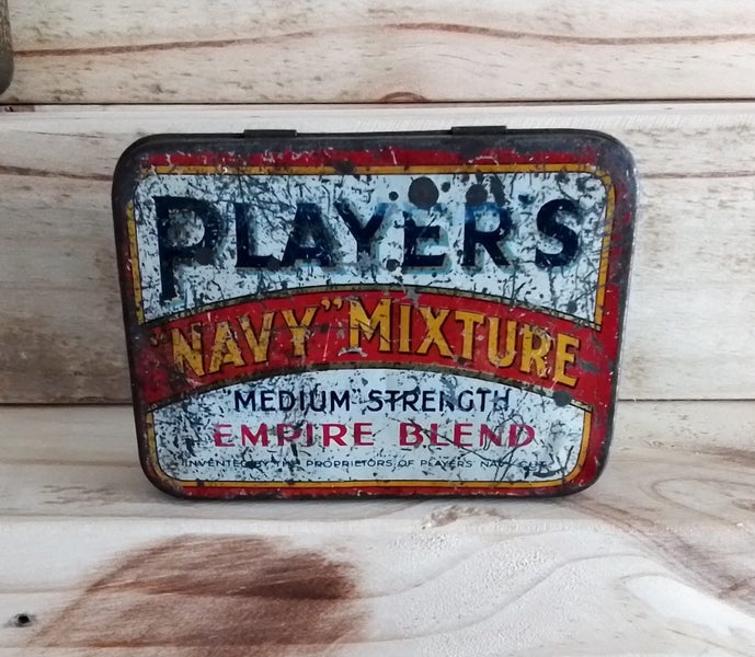 TOBACCO TIN Carousel 1