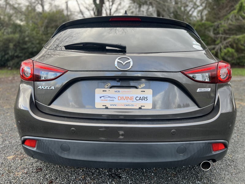 2015 Mazda Axela636132003070731124