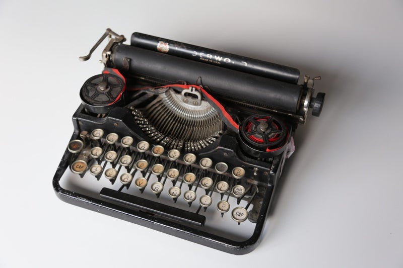1923 Underwood Typewriter Carousel 1