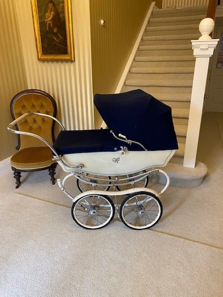 Vintage Silver Cross baby Pram Carousel 1
