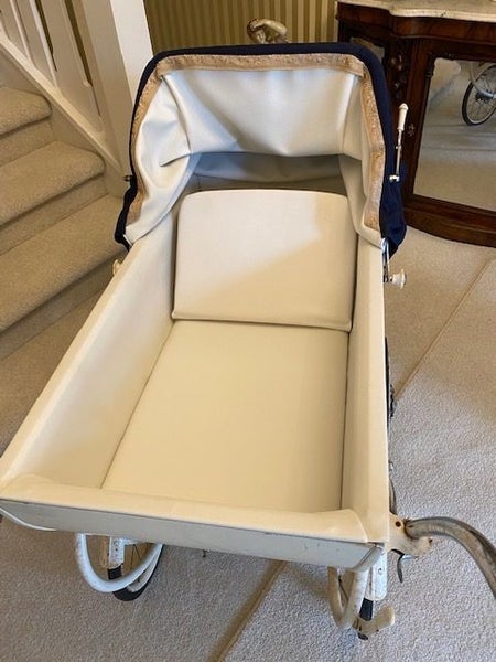 Vintage Silver Cross baby Pram Carousel 6