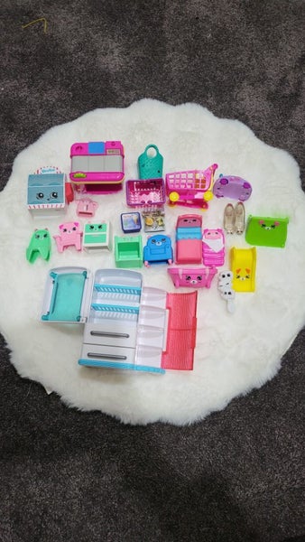 Shopkins Assorted Toys Carousel 1