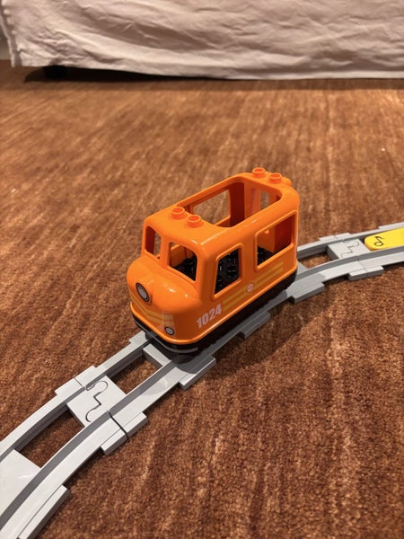 Duplo train set Carousel 1