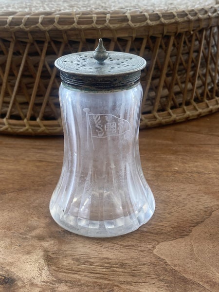 Union Steam Ship Company NZ: Glass Shaker Carousel 1