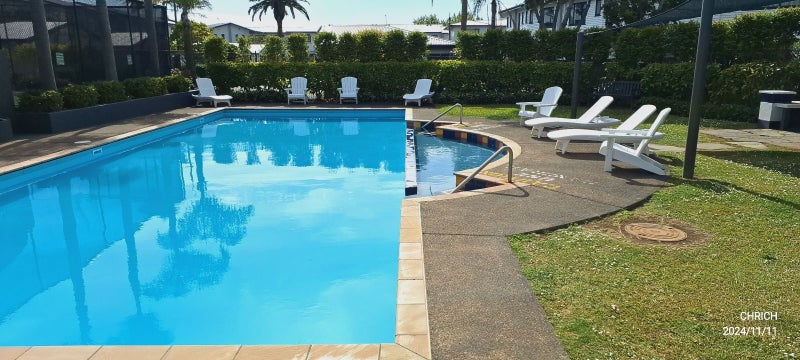 Image 1 of 20