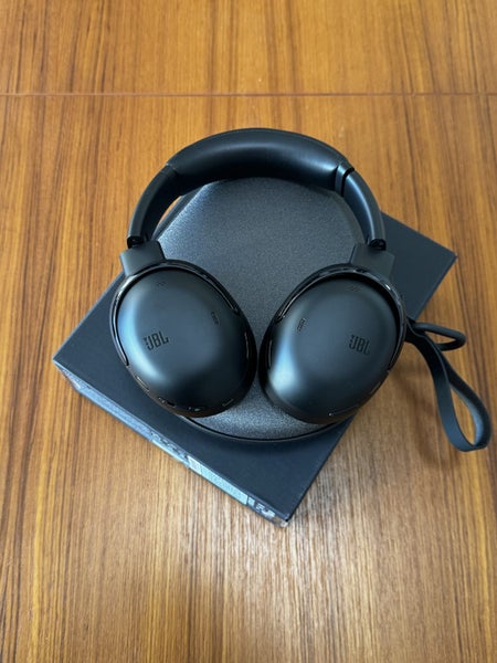 JBL Tour One M3 Headphones Carousel 1