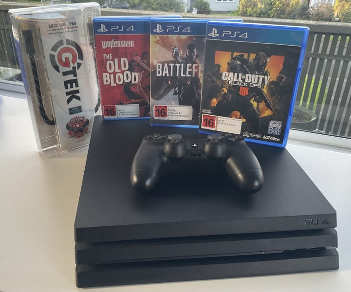 Playstation 4 PRO Bundle - Games Controller etc… Like NEW CONDITION Carousel 1