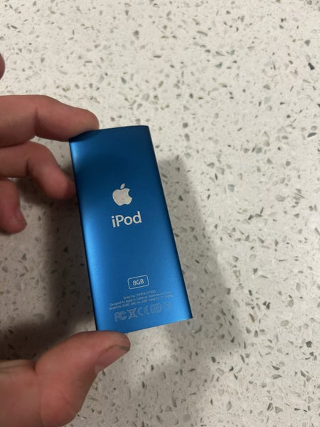 iPod nano 4th gen (READ DESCRIPTION) Carousel 3