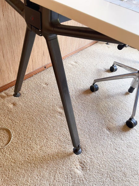 Office desk by Coopsette Carousel 2