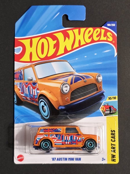 Hot Wheels '67 Austin Mini Van Carousel 1