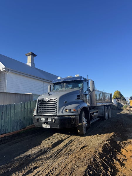 2008 Mack Vision63613201064195112