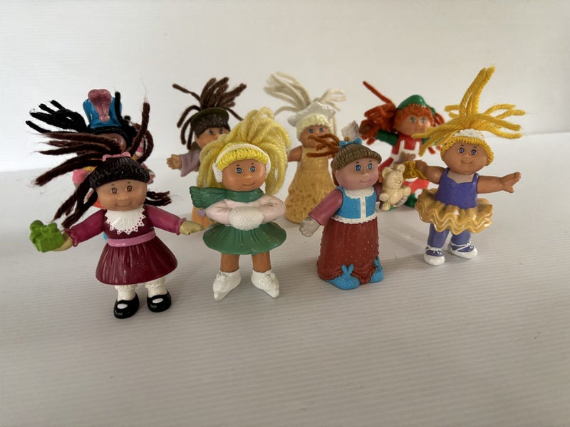 Cabbage Patch Kids Figurines 1992 & 1994 – Mattel Yarn Wool Hair Collection (8) Carousel 2