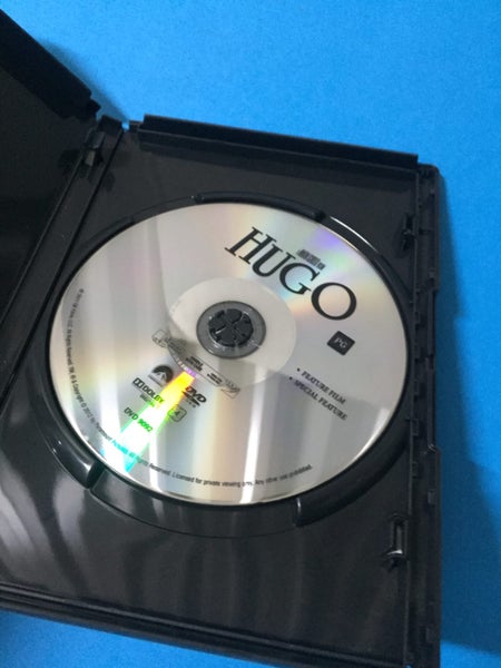 Hugo Carousel 3