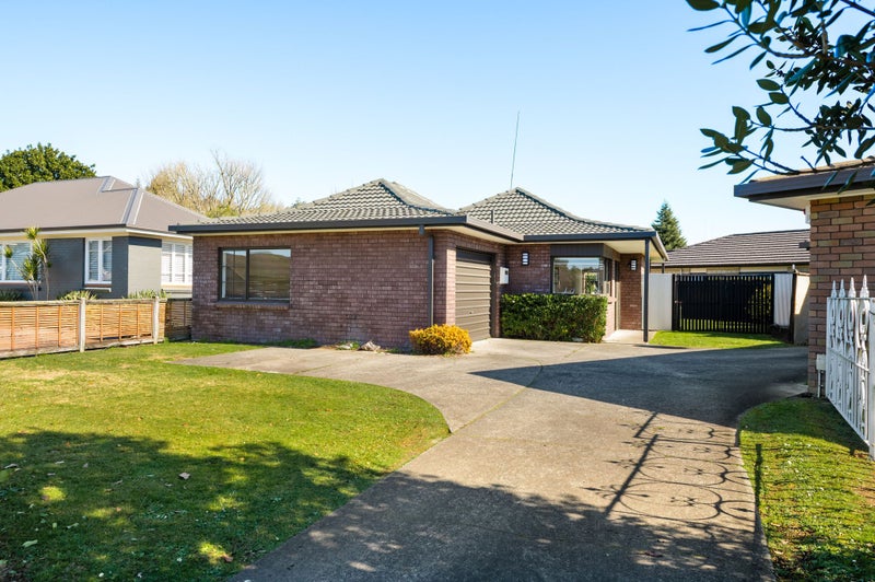 Brick and Built to Last!64459400688003111