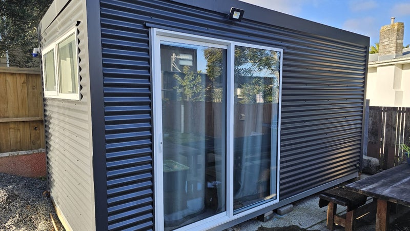 Sleepout 4.8 x 2.4 m Carousel 1